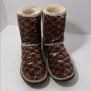 UGG Classic Stellar Color Change Short Boots